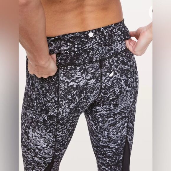 Lululemon Wunder Under HR 3 Cropped Leggings 6 - Picture 4 of 5